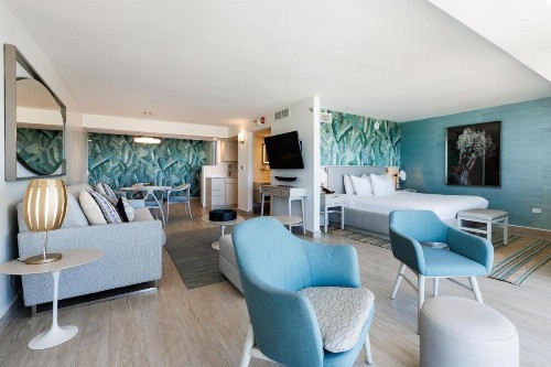 Best Western Plus Condado Palm Inn - image 48