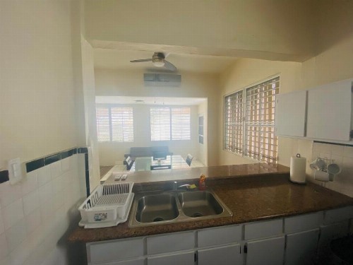 Calle Hollanda 3 Bedroom Home - image 14