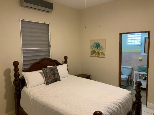 Calle Hollanda 3 Bedroom Home - image 33