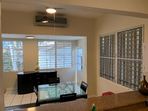 Calle Hollanda 3 Bedroom Home - image 36