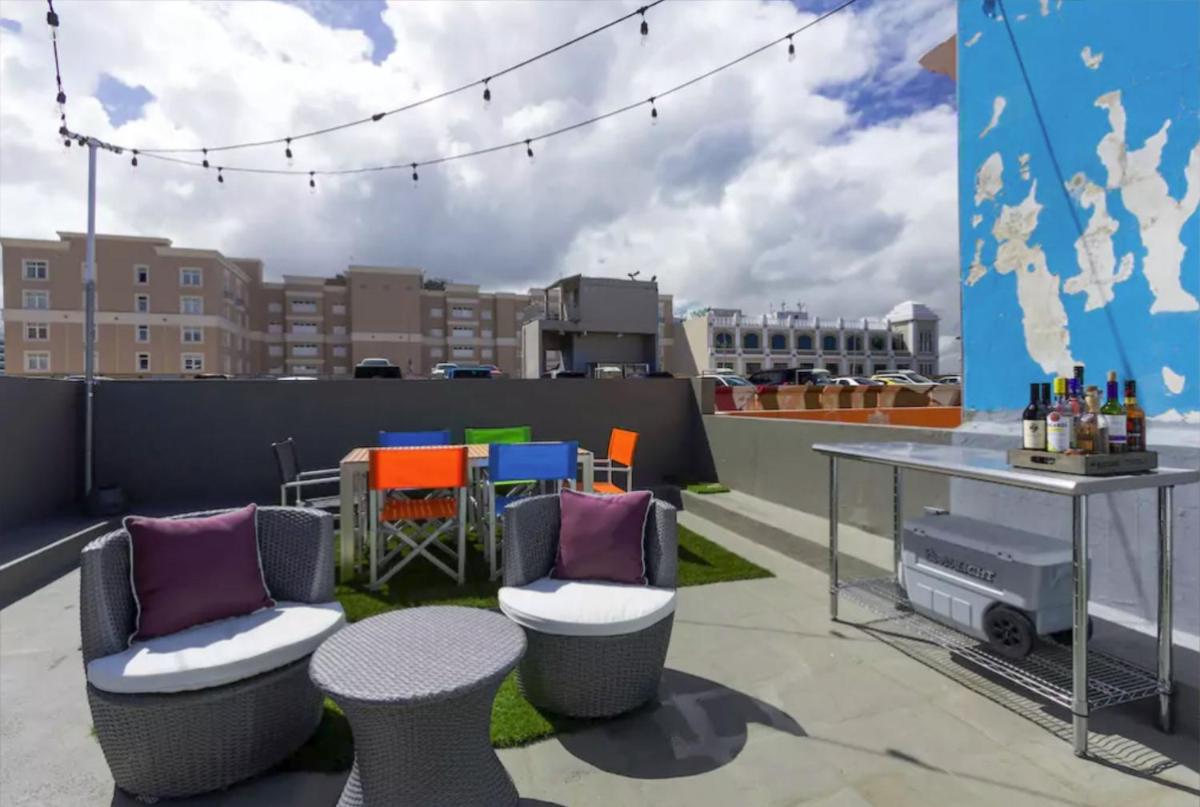 315 Recinto Sur Old San Juan - image 5