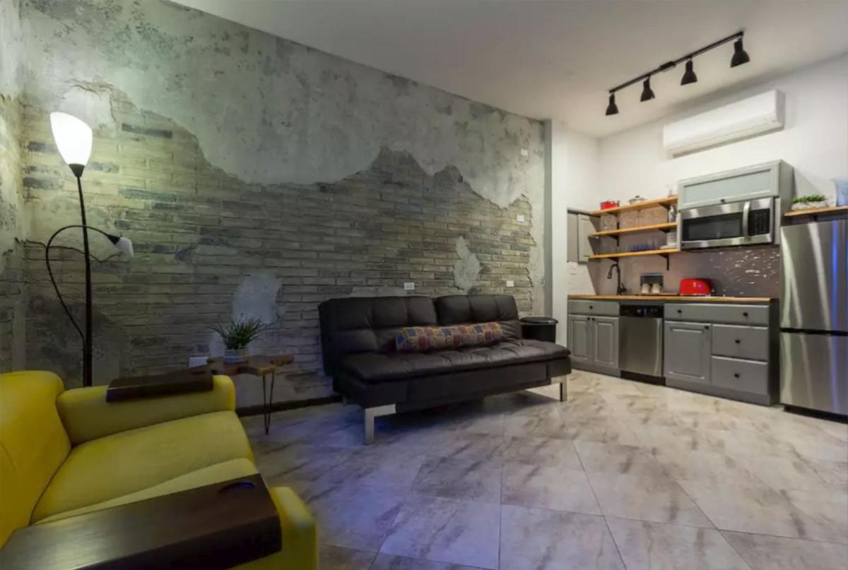 315 Recinto Sur Old San Juan - image 6