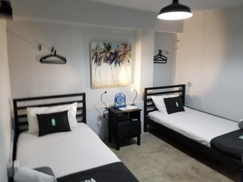 Nomada Urban Beach Hostel - image 14