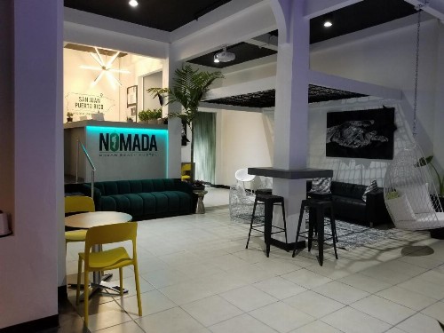 Nomada Urban Beach Hostel - image 9
