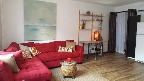 Cozy Beach Apartment - image 16