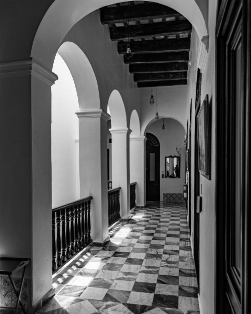 352 Guest House - image 47