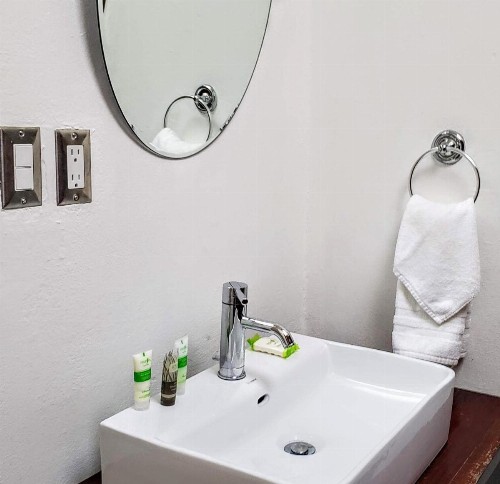Roof Top Apt Unit 5 for 2 Guests AMAZING Views Old San Juan - image 33