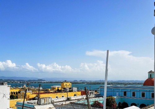 Roof Top Apt Unit 5 for 2 Guests AMAZING Views Old San Juan - image 8