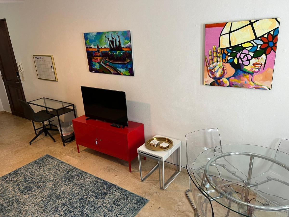Roof Top Apt Unit 6 for 2 Guests AMAZING Views Old San Juan - image 4