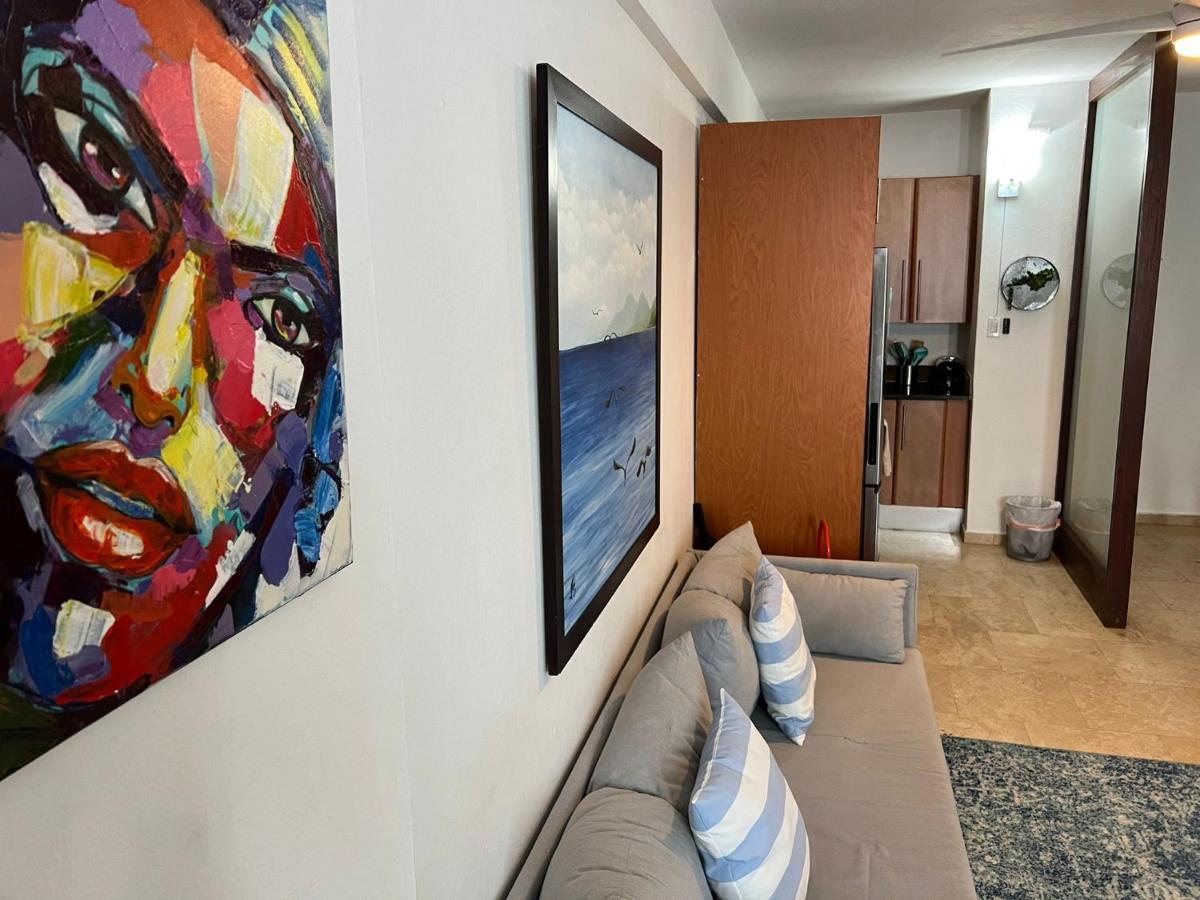 Roof Top Apt Unit 6 for 2 Guests AMAZING Views Old San Juan - image 5