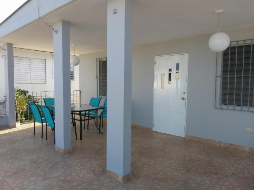 Urban Terrace Apartment in San Juan - image 2