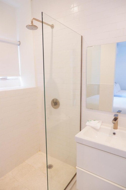 Stay at Mare - image 36
