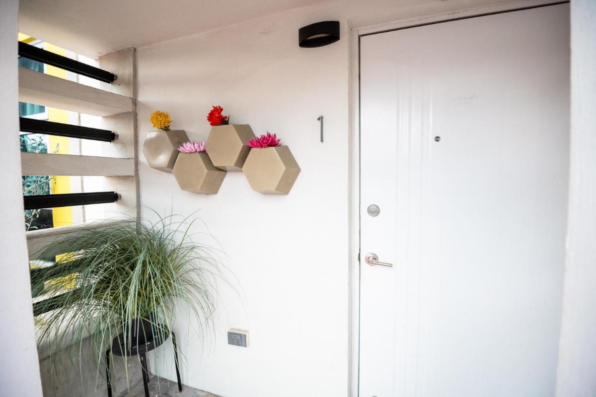 The Tapia Haus 103 - image 3
