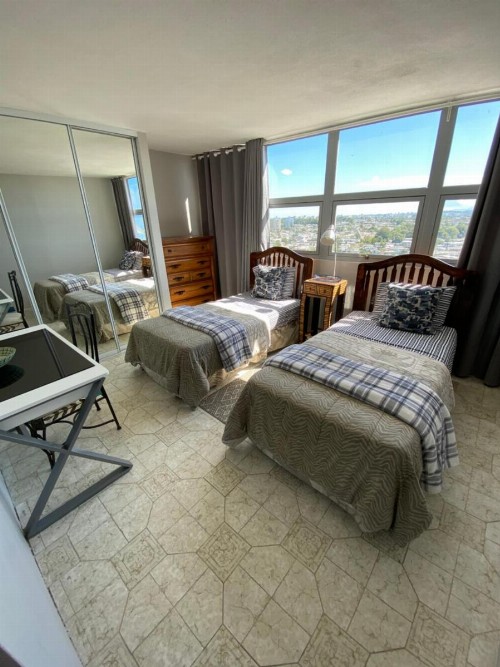 In the Heart of it All! Two-Bedroom Condo in Guaynabo - image 9