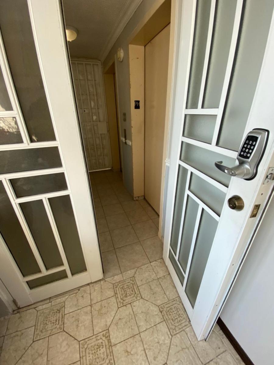 In the Heart of it All! Two-Bedroom Condo in Guaynabo - image 7