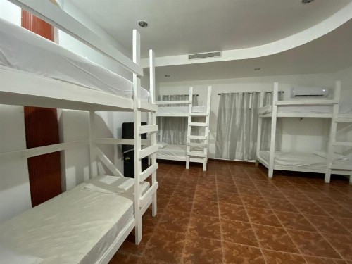 Hostel Puerto Rico - image 1