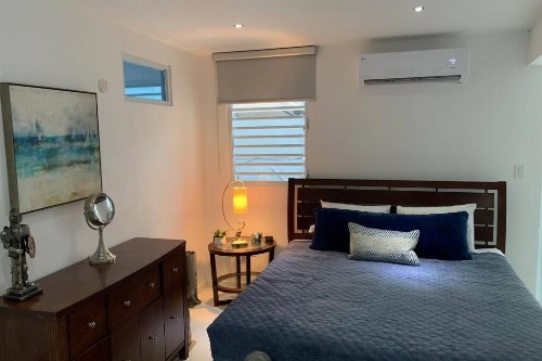 Isla Verde Oasis PH with Private Terrace KingBed WiFi Pk - image 6