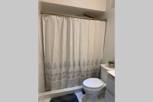 Isla Verde Oasis PH with Private Terrace KingBed WiFi Pk - image 8