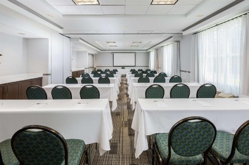 Hilton Garden Inn Oakland/San Leandro - image 18