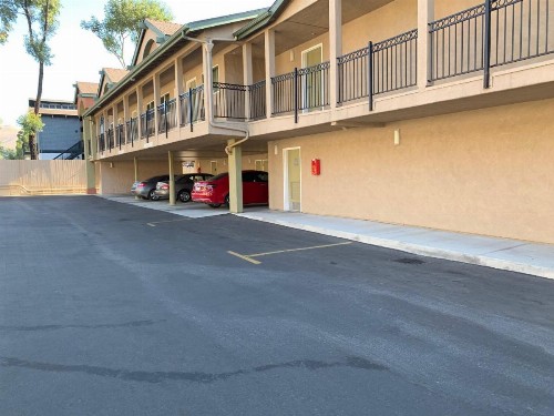 Olive Tree Inn & Suites - image 23