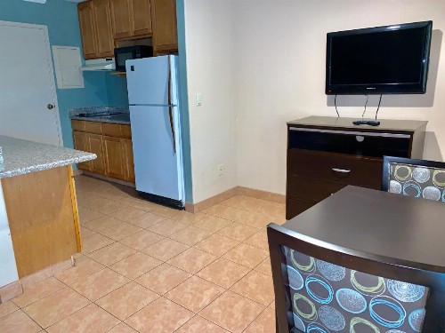 Olive Tree Inn & Suites - image 47