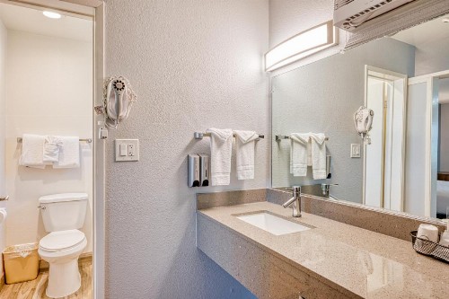 Vagabond Inn San Luis Obispo - image 36