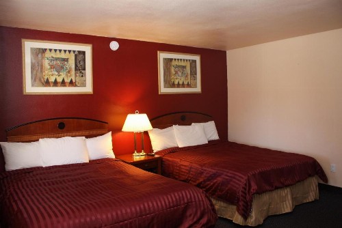 Budget Inn - image 18