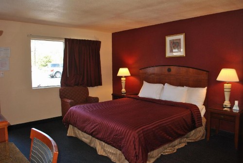 Budget Inn - image 28