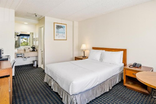 DOWNTOWN SLO INN - SAN LUIS OBISPO - image 7