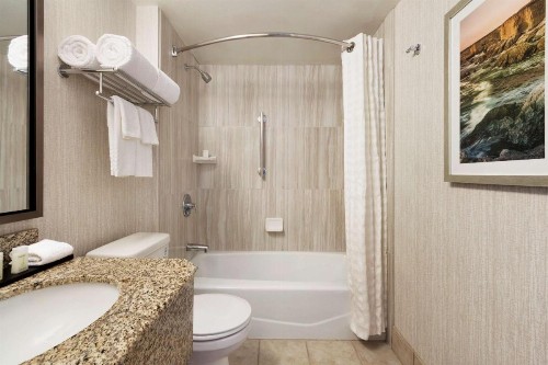 Embassy Suites San Luis Obispo - image 32