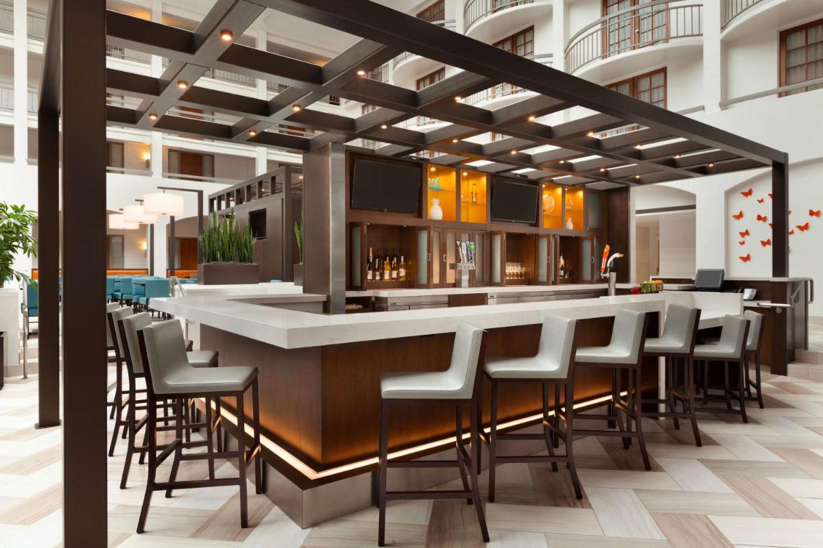Embassy Suites San Luis Obispo - image 7