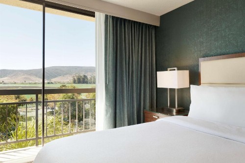 Embassy Suites San Luis Obispo - image 9