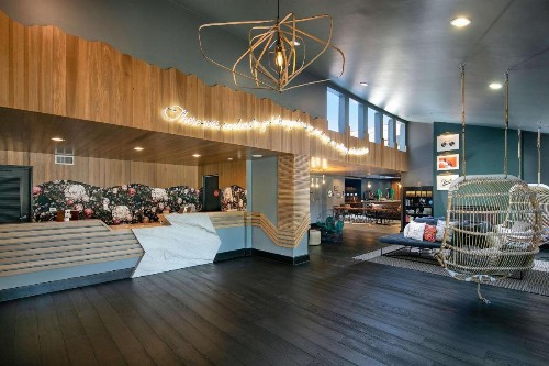 The Kinney San Luis Obispo Tapestry Collection by Hilton - image 11