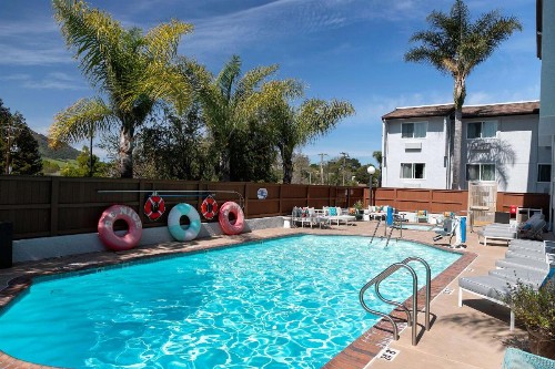 The Kinney San Luis Obispo Tapestry Collection by Hilton - image 13