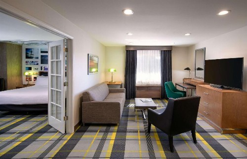 The Kinney San Luis Obispo Tapestry Collection by Hilton - image 19