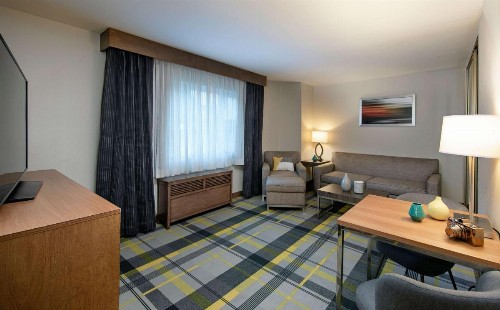 The Kinney San Luis Obispo Tapestry Collection by Hilton - image 20