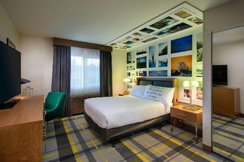 The Kinney San Luis Obispo Tapestry Collection by Hilton - image 24