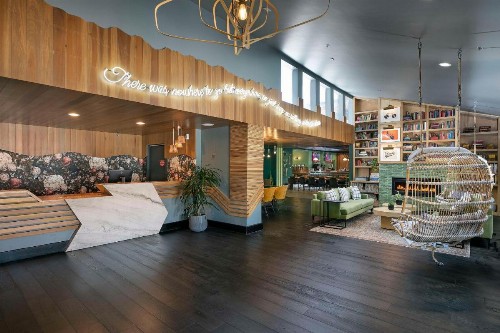 The Kinney San Luis Obispo Tapestry Collection by Hilton - image 8