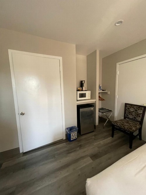 University Inn at San Luis Obispo - image 18