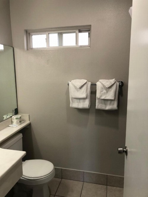 University Inn at San Luis Obispo - image 28