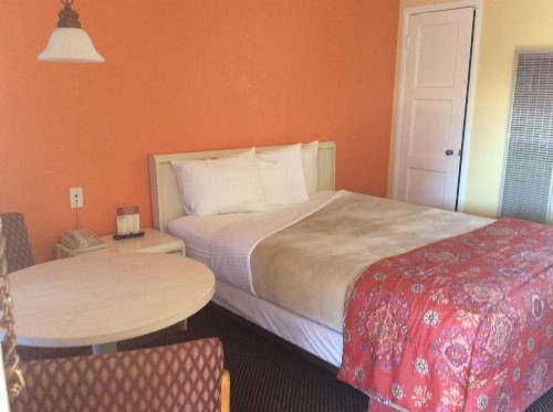 Los Padres Inn - image 19