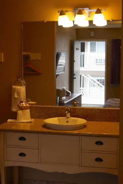 San Luis Inn and Suites - image 5