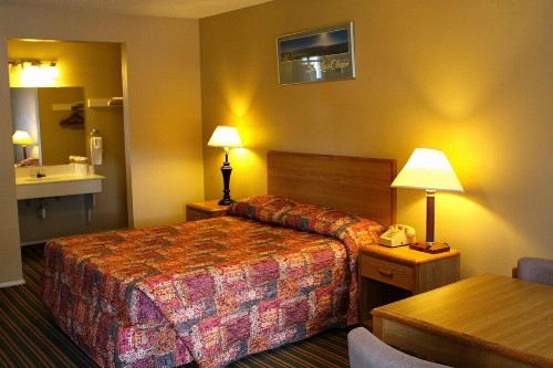San Luis Inn and Suites - image 8
