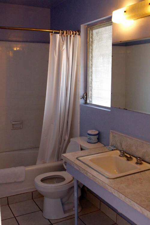 Homestead Motel - image 12