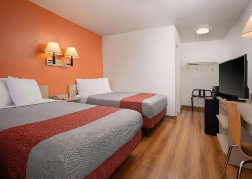 Motel 6-San Luis Obispo CA - North - image 11
