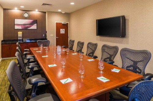 Courtyard by Marriott San Luis Obispo - image 36