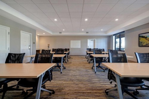 TownePlace Suites by Marriott San Luis Obispo - image 32