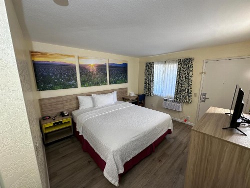Days Inn by Wyndham San Marcos - image 17