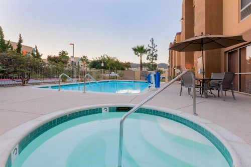 Hampton Inn San Marcos - image 11