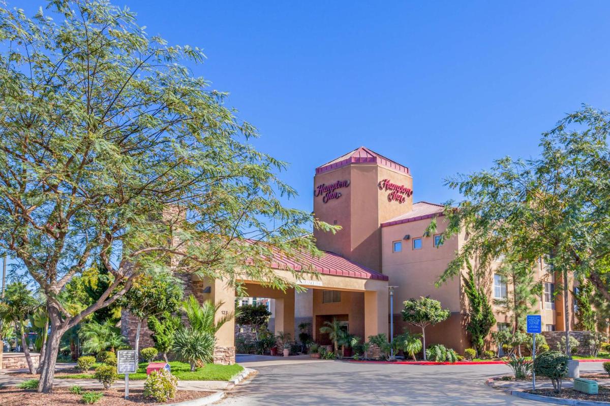 Hampton Inn San Marcos - image 2